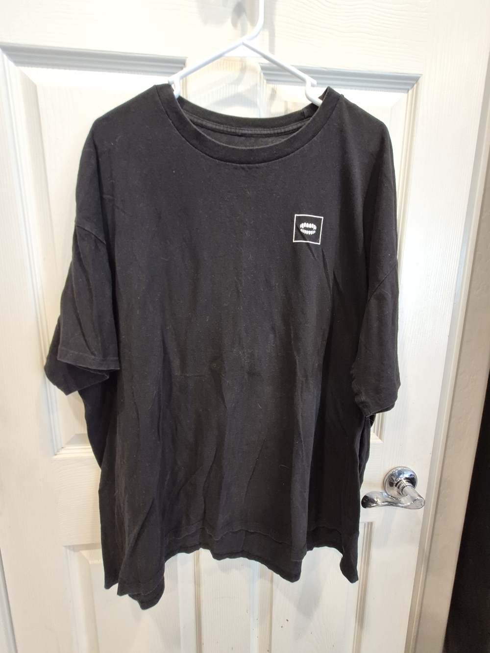 CHOMP Black Graphic Tee with Skull
